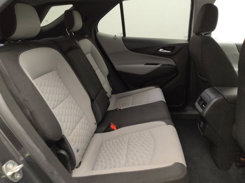 Used 2020 Chevrolet Equinox LT FWD image 19
