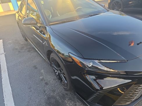 Used 2025 Toyota Camry SE image 10