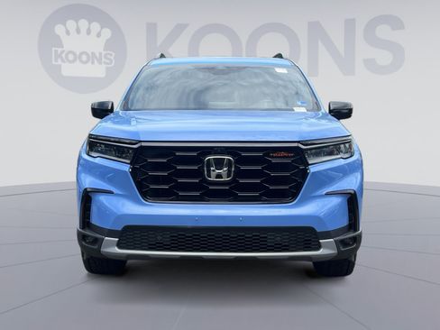 Used 2025 Honda Pilot TrailSport image 11