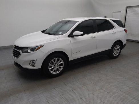 Used 2019 Chevrolet Equinox LT image 2