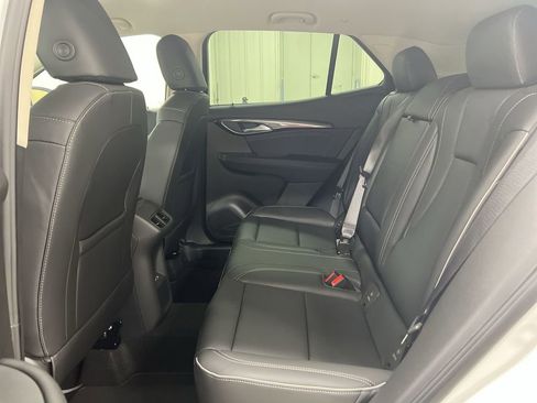 Used 2023 Buick Envision Essence FWD image 22