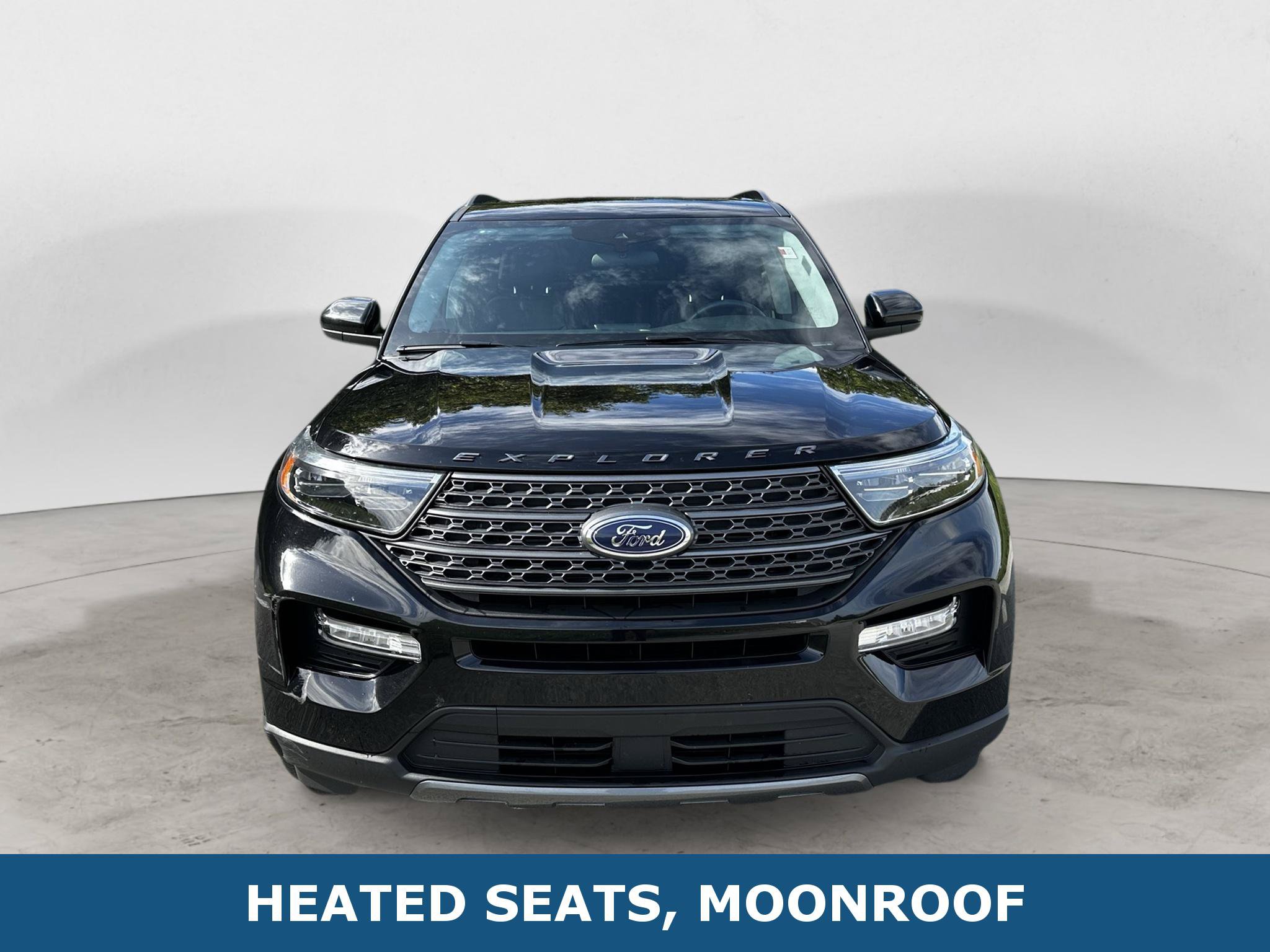 Used 2023 Ford Explorer XLT w/ Equipment Group 202A AWD/4WD image 2
