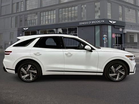 Used 2026 Genesis GV70 3.5T Sport Advanced AWD/4WD image 3