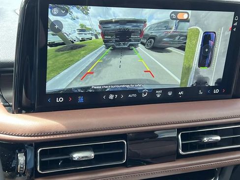 Used 2025 Lincoln Aviator Reserve w/ Illumination Package AWD/4WD image 25