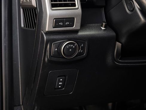 Used 2017 Ford F150 Raptor w/ Equipment Group 802A Luxury image 30