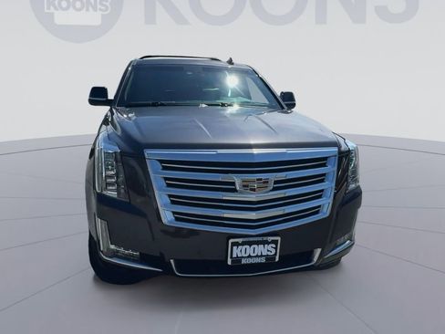 Used 2016 Cadillac Escalade Platinum image 4