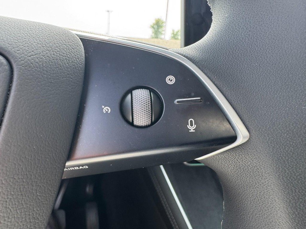 Used 2026 Tesla Model Y Long Range AWD/4WD image 17