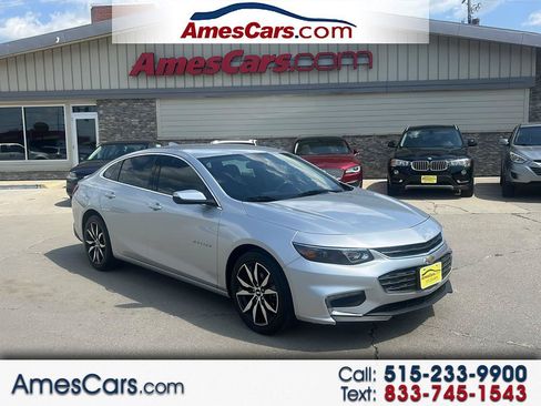 Used 2018 Chevrolet Malibu LT FWD image 1
