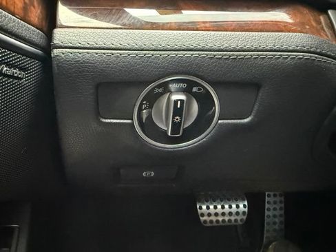 Used 2013 Mercedes-Benz SL 63 AMG image 29