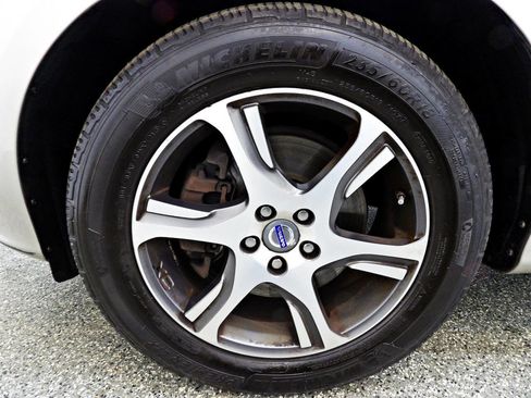 Used 2014 Volvo XC60 T6 image 19