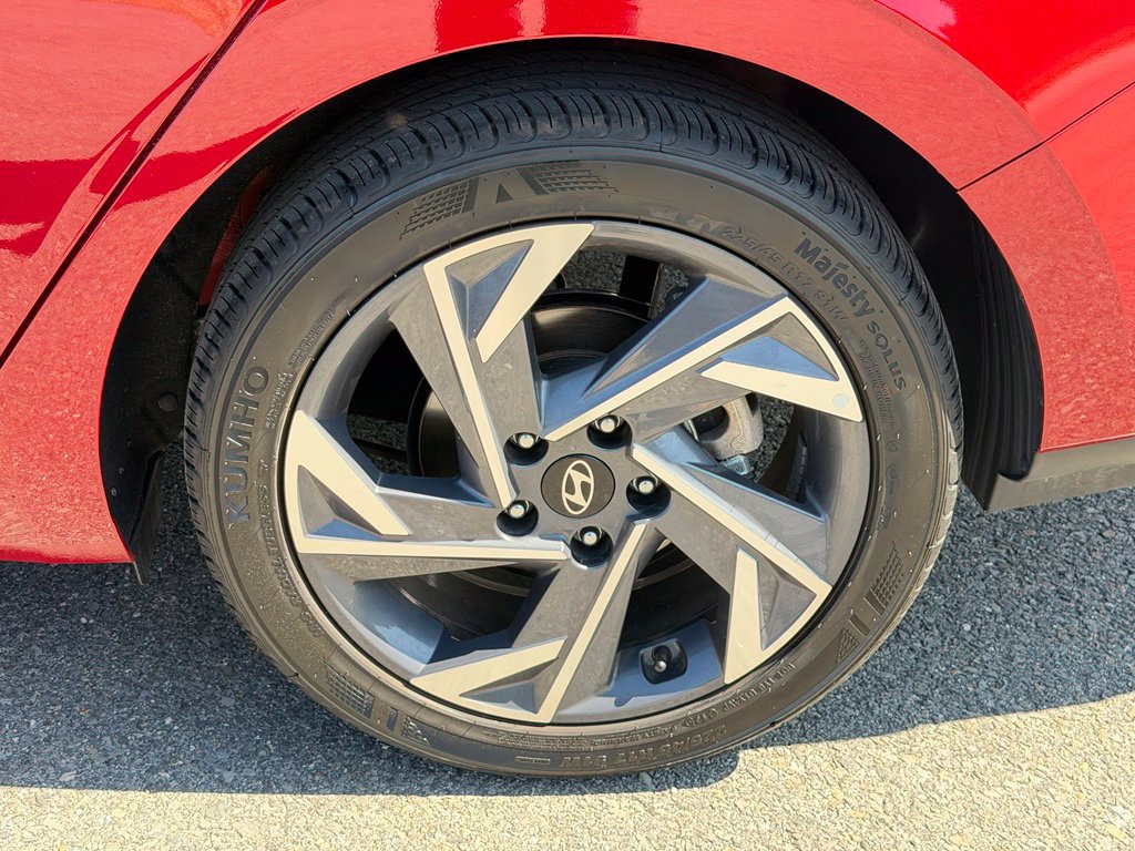 Certified 2025 Hyundai Elantra Sport FWD image 24