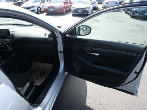 Used 2022 Nissan Sentra SV image 21