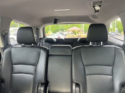 Used 2019 Honda Pilot Touring image 17
