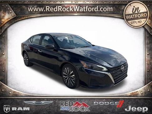 Used 2025 Nissan Altima 2.5 SV image 3