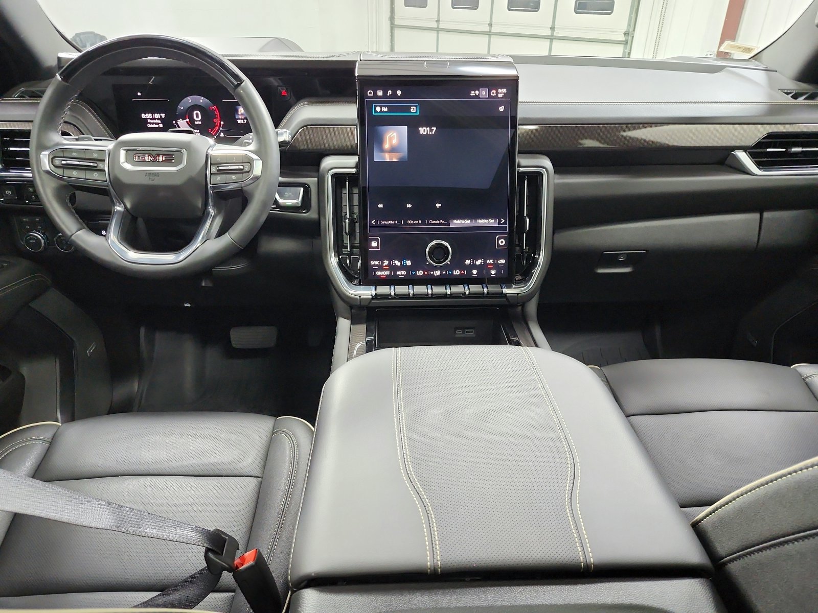 Used 2026 GMC Yukon Elevation w/ Elevation Premium Package AWD/4WD image 25