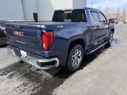 Used 2022 GMC Sierra 1500 SLT w/ SLT Premium Plus Package image 9