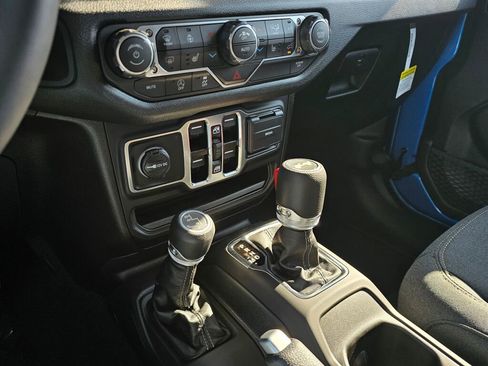 New 2025 Jeep Wrangler Sport S image 21