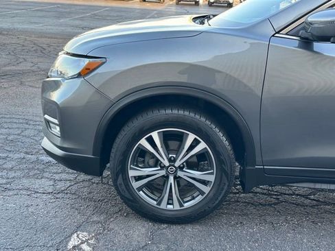 Used 2019 Nissan Rogue SV w/ Premium Package AWD/4WD image 7