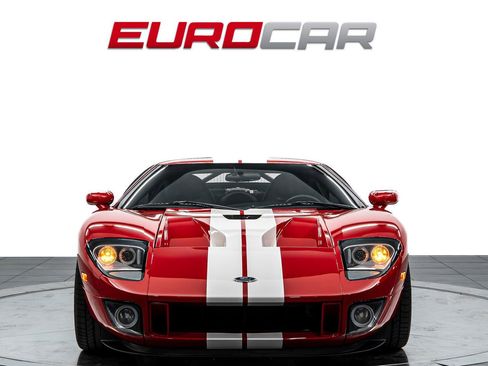 Used 2005 Ford GT RWD image 8