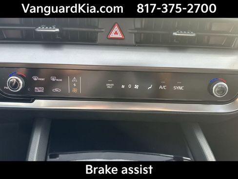 Certified 2025 Kia Sportage EX w/ EX Premium Package image 20