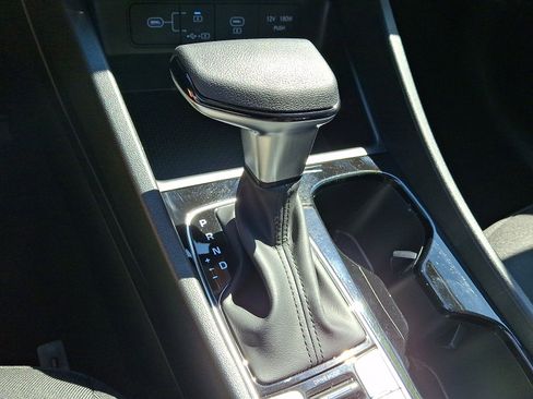 Certified 2025 Hyundai Tucson SE image 14