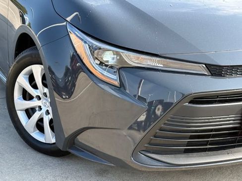 Used 2024 Toyota Corolla LE FWD image 4