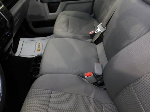 Used 2015 Ford F150 XLT w/ Trailer Tow Package image 39