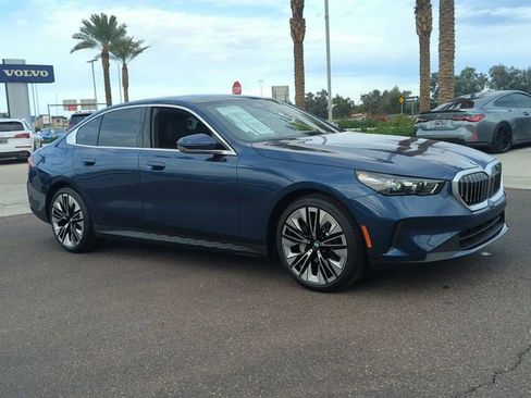 New 2026 BMW 530i w/ Premium Package image 4