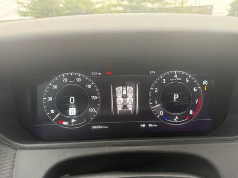Used 2018 Land Rover Range Rover Velar S AWD/4WD image 18