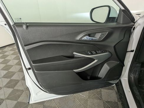 New 2026 Chevrolet Trax LS image 14