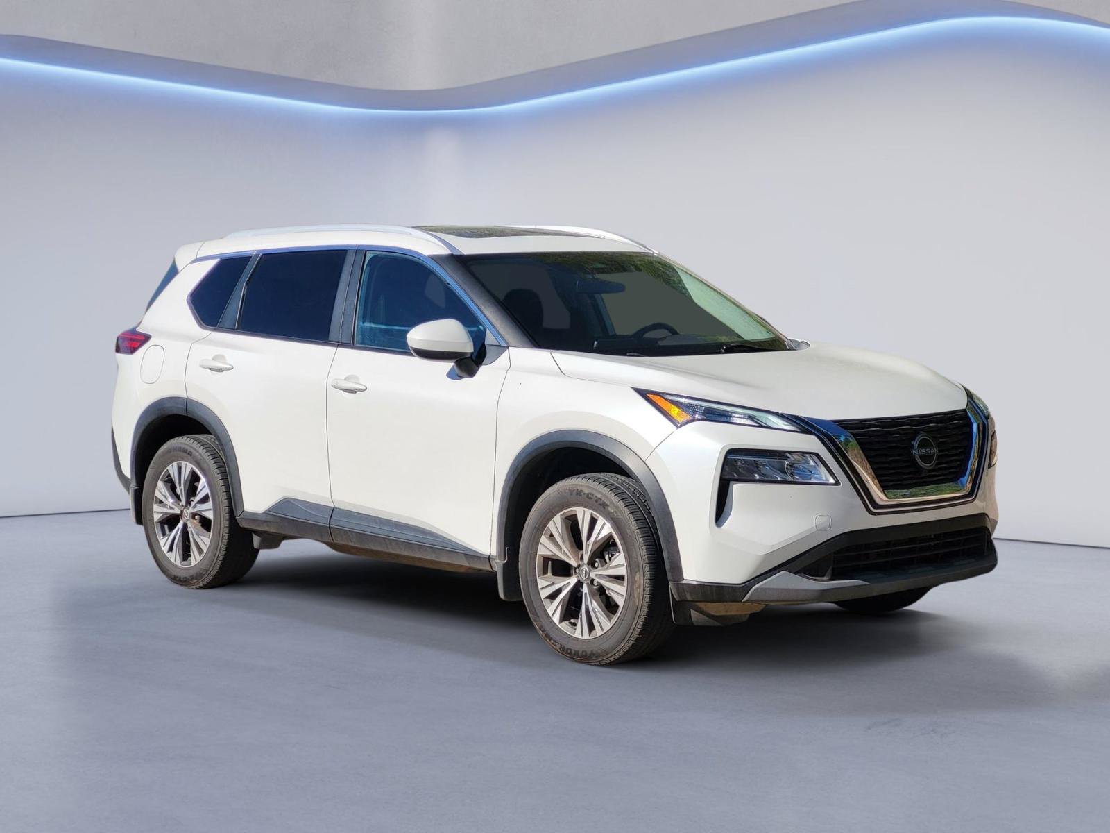 Used 2023 Nissan Rogue SV w/ SV Premium B Package AWD/4WD image 3