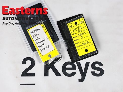 Used 2022 Tesla Model Y Long Range image 18