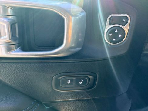 Used 2022 Jeep Wrangler Unlimited Rubicon 4xe image 27