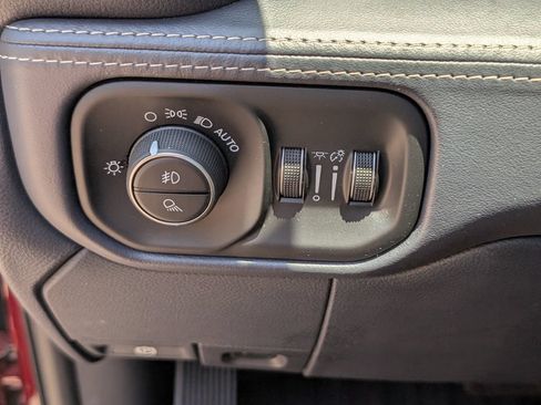 Used 2019 RAM 2500 Limited AWD/4WD image 29