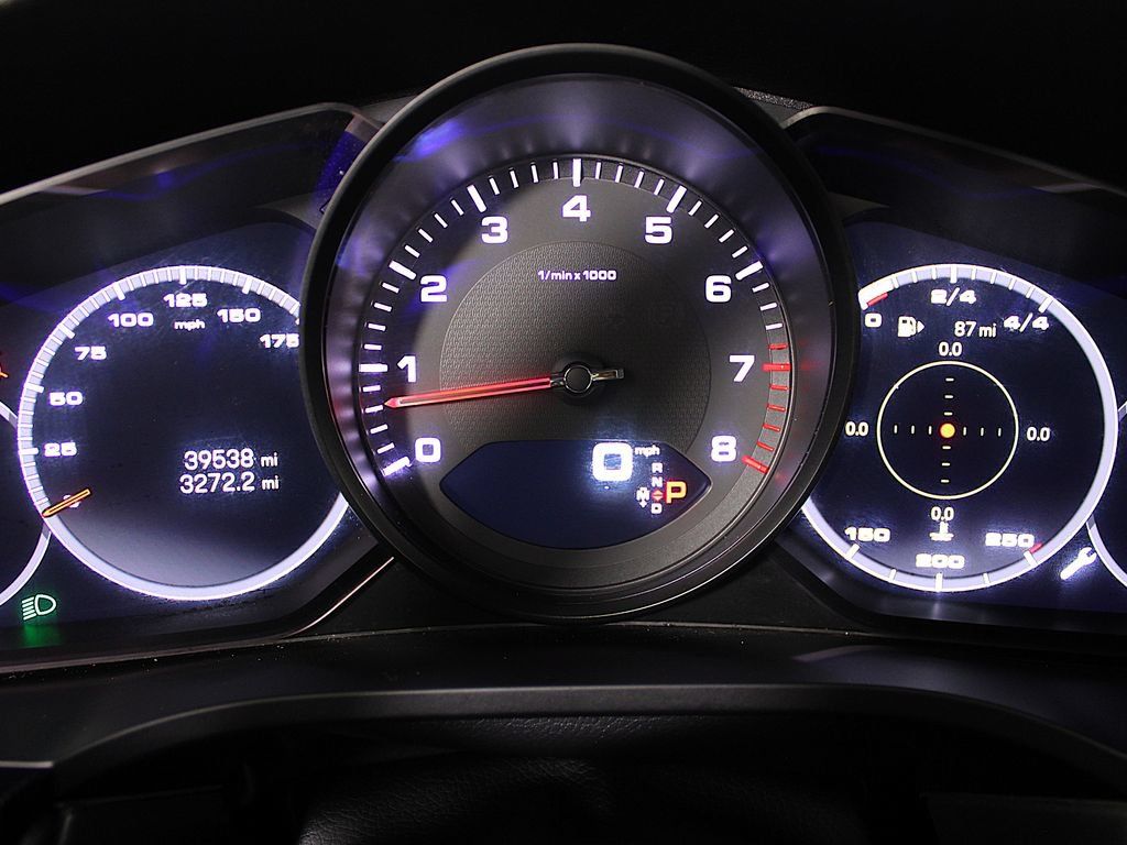 Certified 2023 Porsche Cayenne AWD/4WD image 16