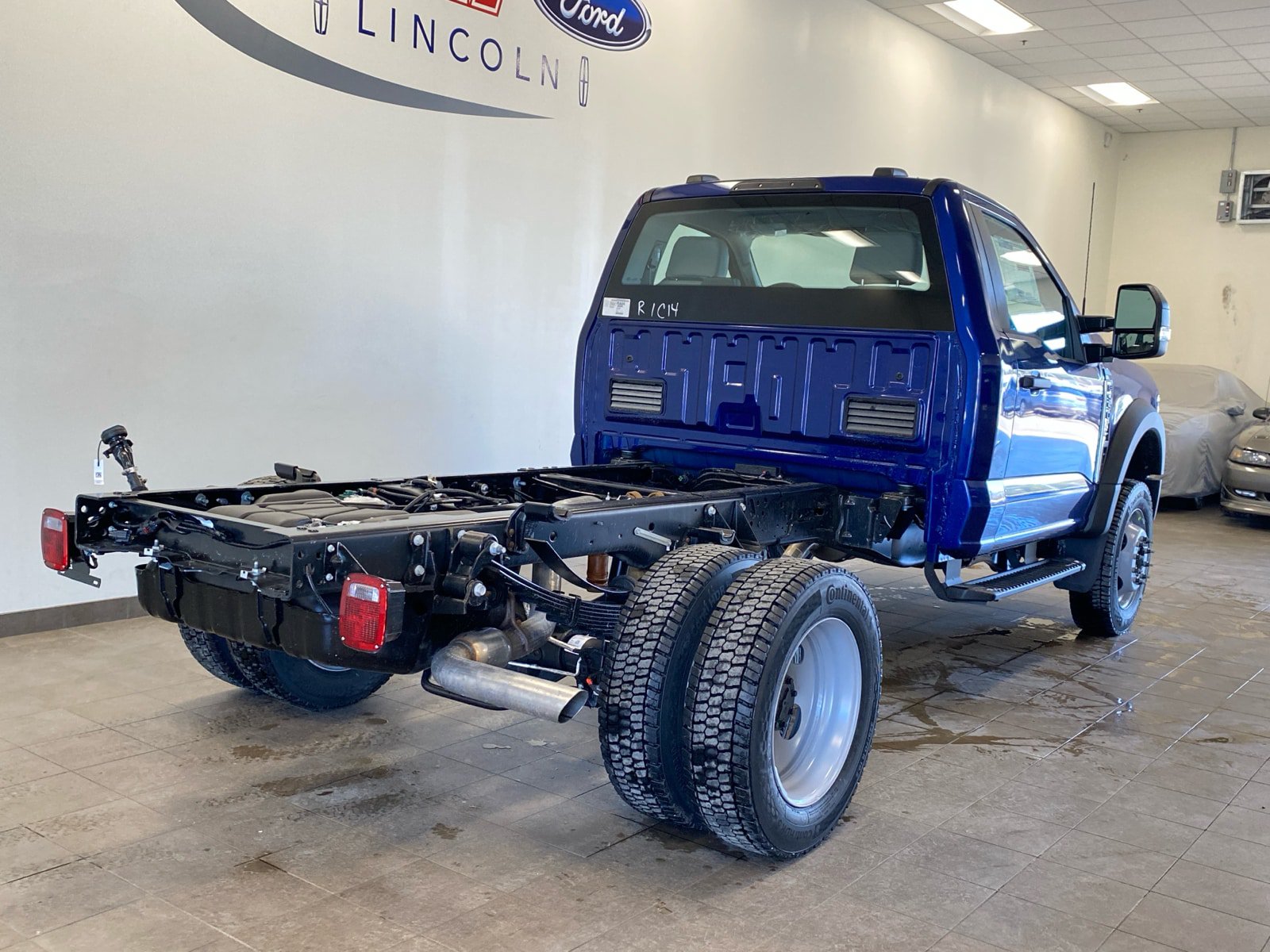 New 2026 Ford F550 4x4 Regular Cab Super Duty image 7