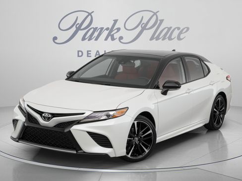 Used 2019 Toyota Camry XSE w/ Driver Assist Package FWD image 9