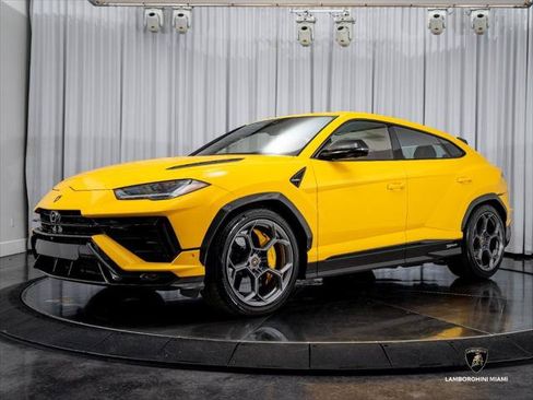 Used 2024 Lamborghini Urus Performante AWD/4WD image 10
