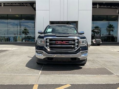Used 2018 GMC Sierra 1500 SLT w/ SLT Premium Package AWD/4WD image 10
