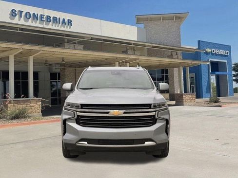 Used 2024 Chevrolet Suburban LT AWD/4WD image 9
