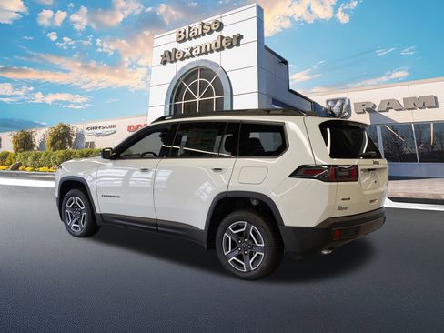 New 2026 Jeep Cherokee Limited image 8