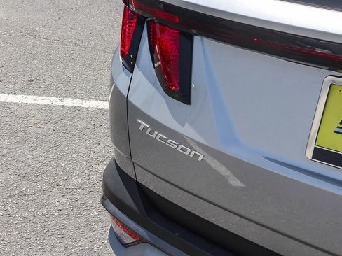 Used 2025 Hyundai Tucson SEL FWD image 9