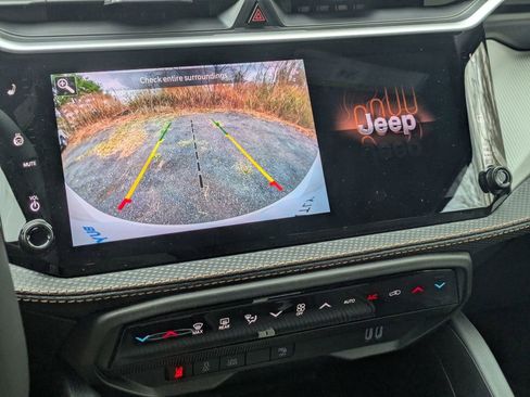 New 2026 Jeep Cherokee Limited image 21