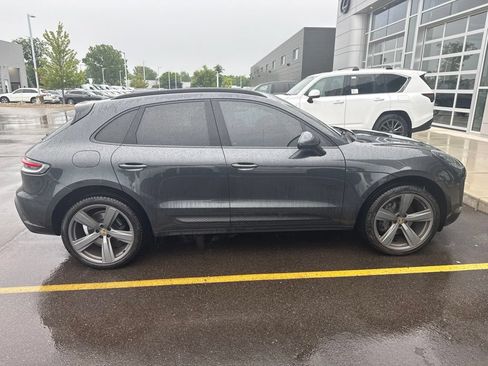 Used 2022 Porsche Macan AWD/4WD image 5