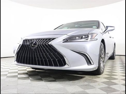 Certified 2024 Lexus ES 350 Ultra Luxury w/ Accessory Package (Z1) FWD image 2