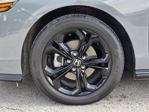 Used 2025 Honda Accord SE image 31