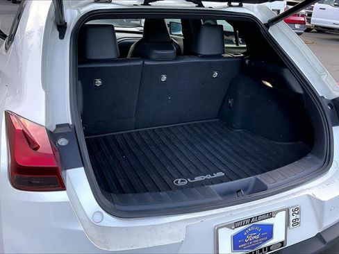 Used 2021 Lexus UX 200 FWD image 18