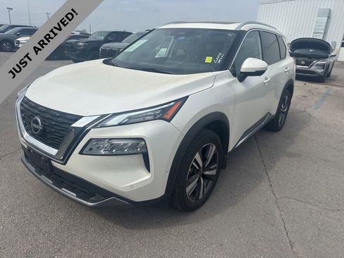 Certified 2023 Nissan Rogue SL w/ SL Premium Package image 1