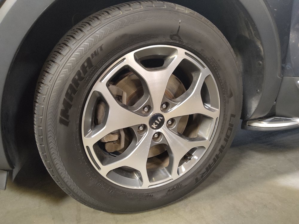 Used 2020 Kia Telluride EX FWD image 31