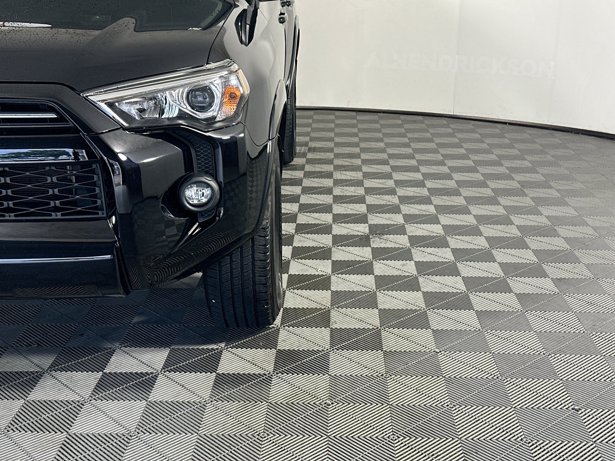 Certified 2024 Toyota 4Runner SR5 RWD image 9